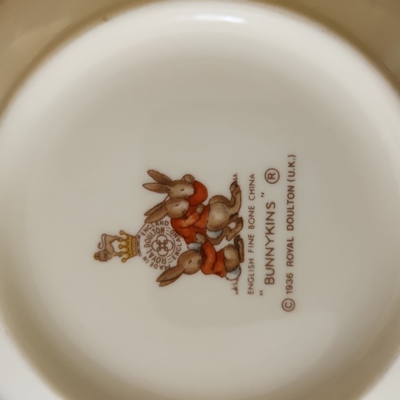 Vintage Bunnykins Cup and Bowl Set by Royal Dalton - Picture 6 of 9